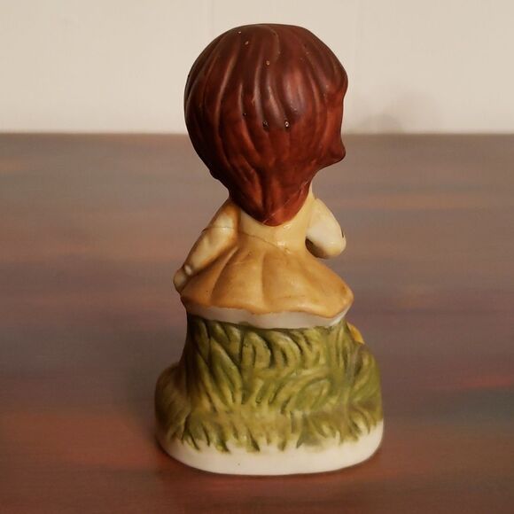 Vintage Lot of 3 Boy/Girl Wide Eyes Porcelain Bisque Figurines - Picture 9 of 13